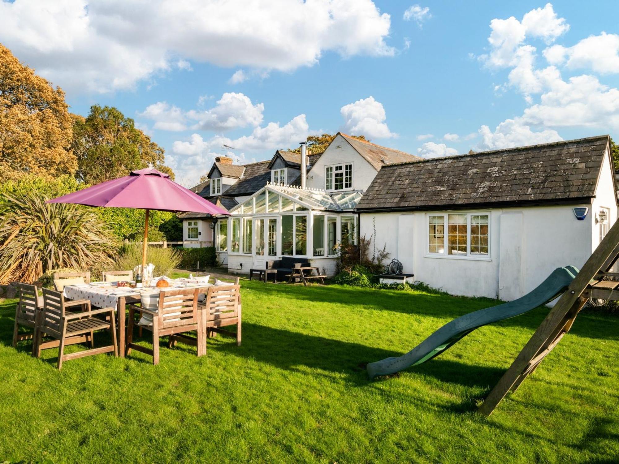 Danehurst Cottage Sway Exterior foto